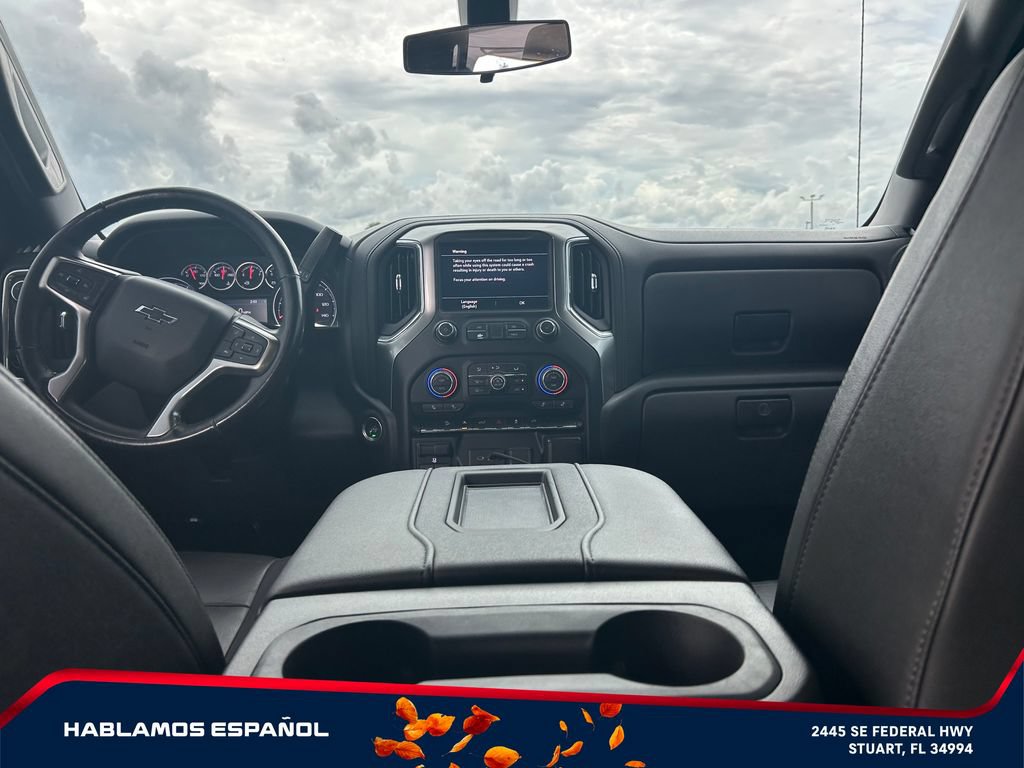 Used 2022 Chevrolet Silverado 1500 RST w/ LPO, Blackout Package AWD/4WD image 15