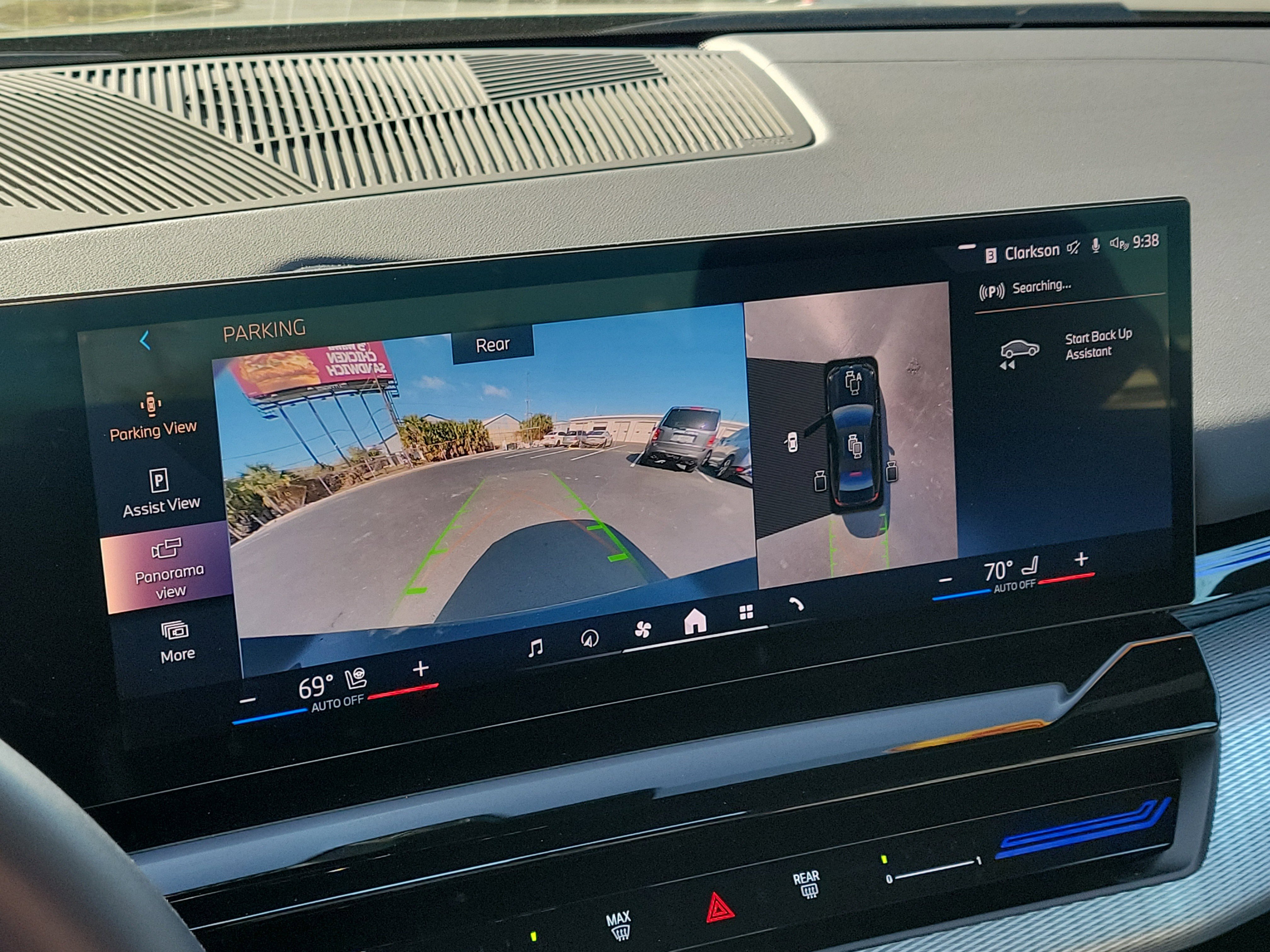 Used 2026 BMW 530i w/ M Sport Package image 24