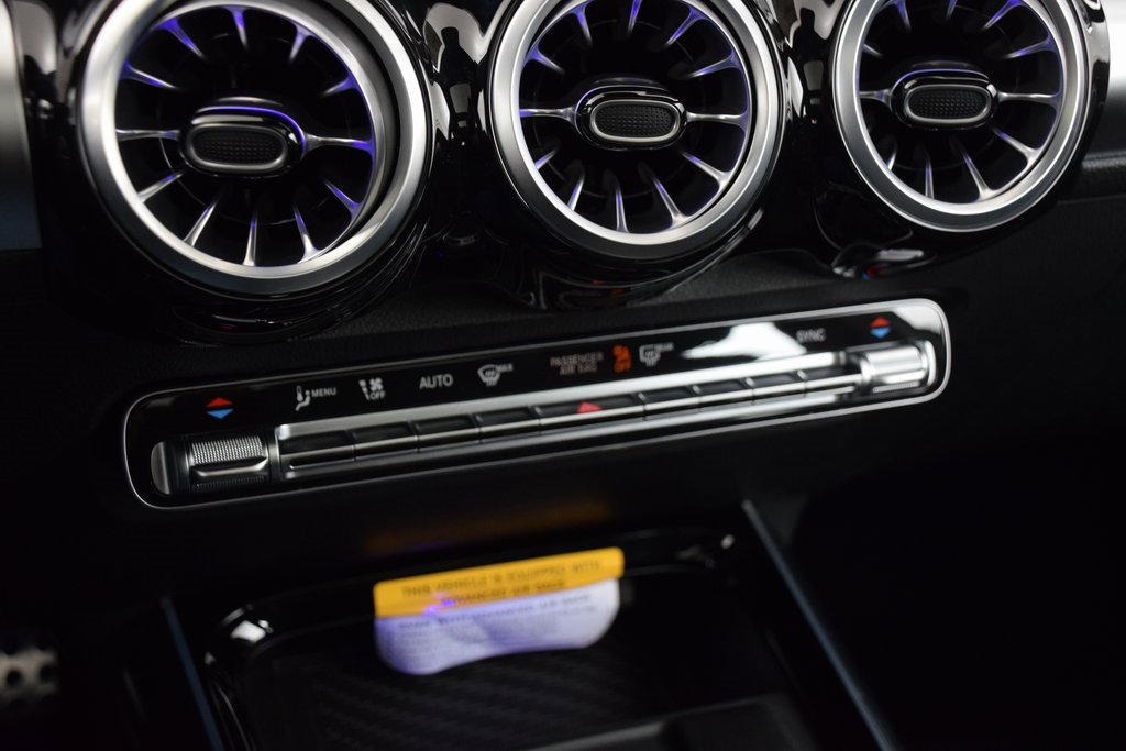 New 2025 Mercedes-Benz GLB 35 AMG 4MATIC image 24