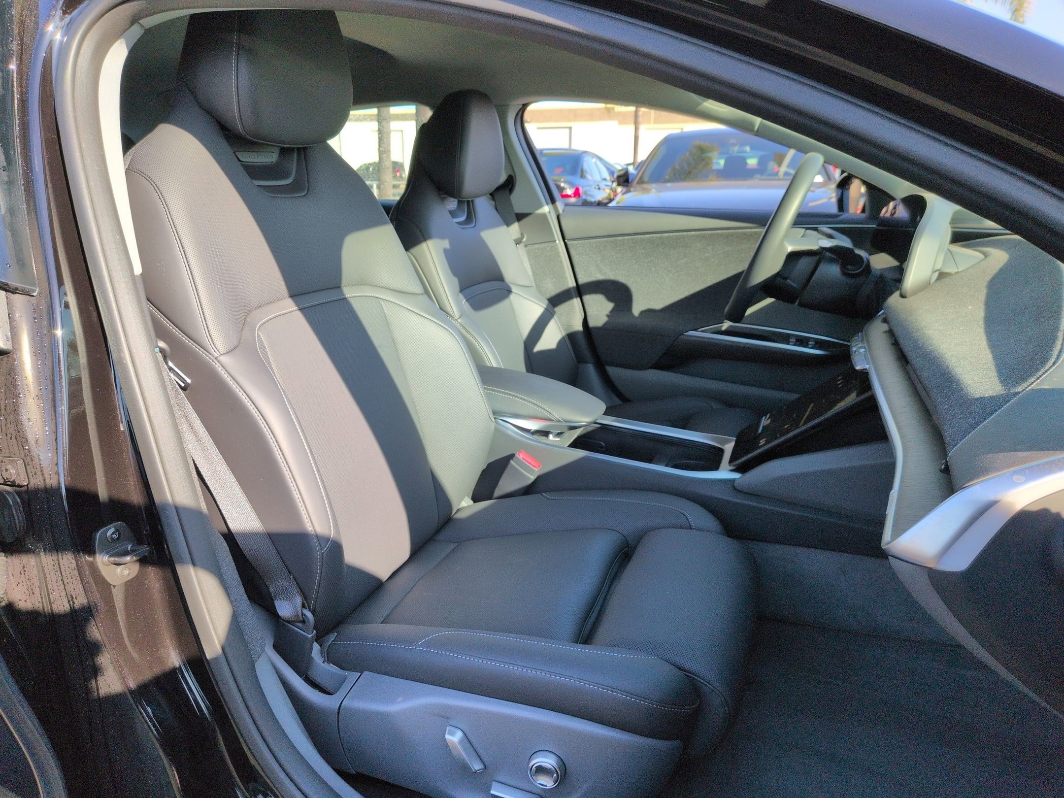 Used 2025 Lucid Air Grand Touring AWD/4WD image 31