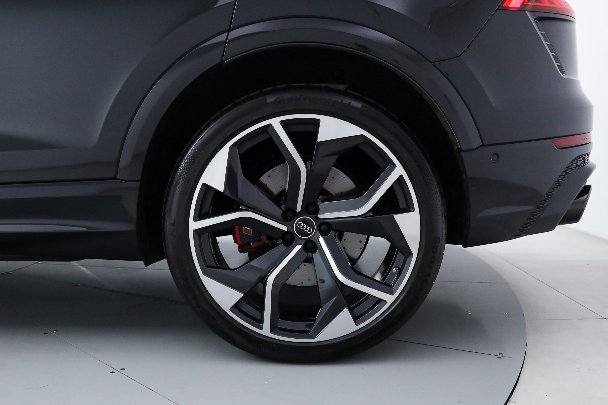 Used 2024 Audi RS Q8 AWD/4WD image 42