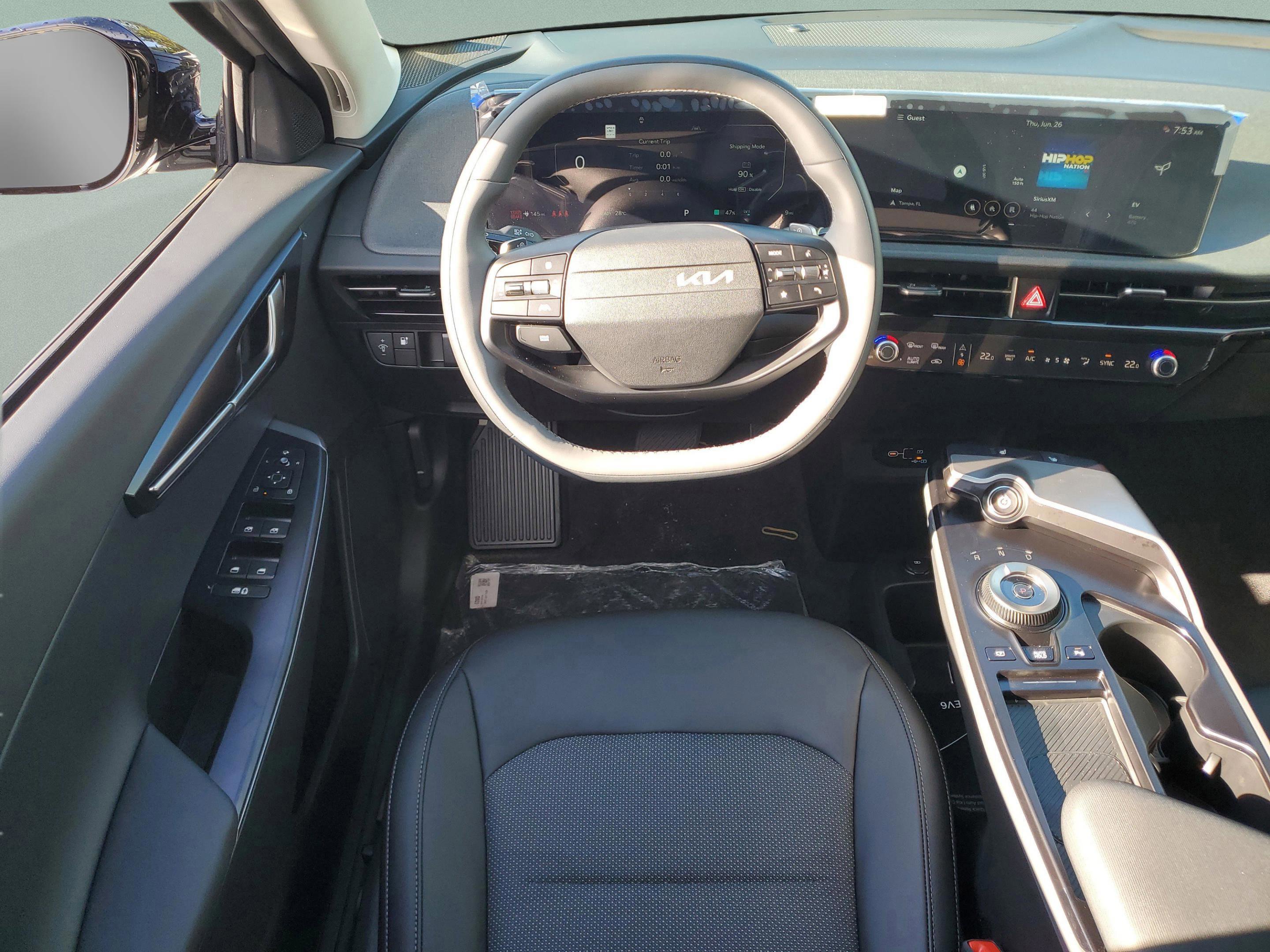 New 2025 Kia EV6 Light w/ Light LR Technology Package image 16