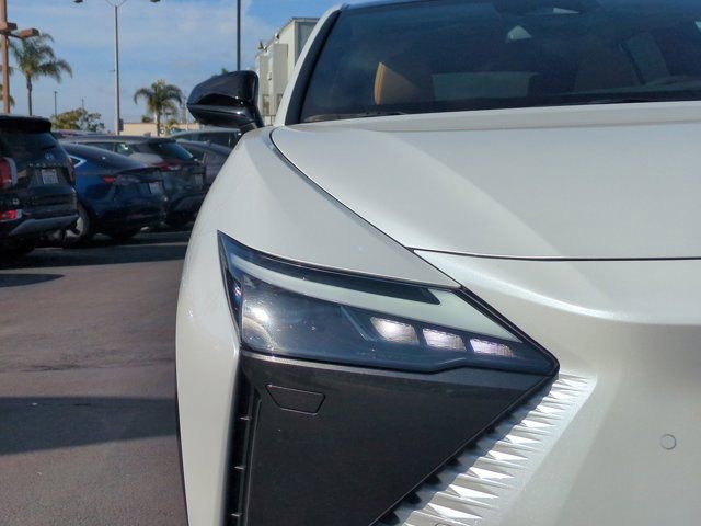 Used 2023 Lexus RZ 450e Premium w/ Technology Package image 11