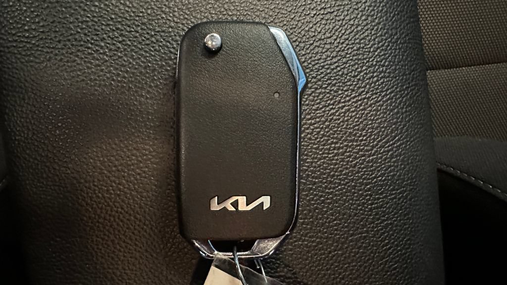 Used 2023 Kia Forte LXS FWD image 15