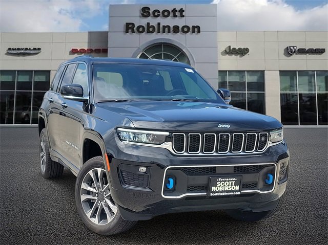 New 2023 Jeep Grand Cherokee Overland w/ Advanced Protech Group III