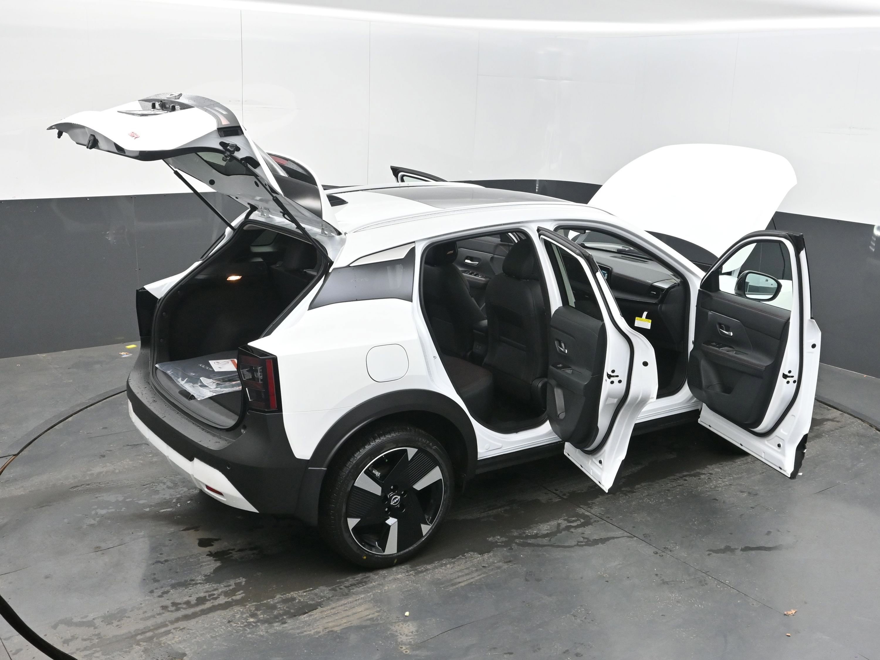 New 2026 Nissan Kicks SR w/ SR Premium Package image 45