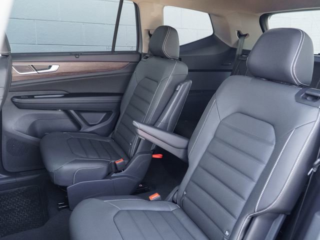 New 2026 Volkswagen Atlas SEL image 9