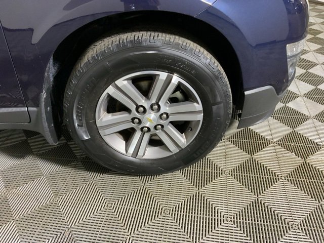 Used 2017 Chevrolet Traverse LT image 16