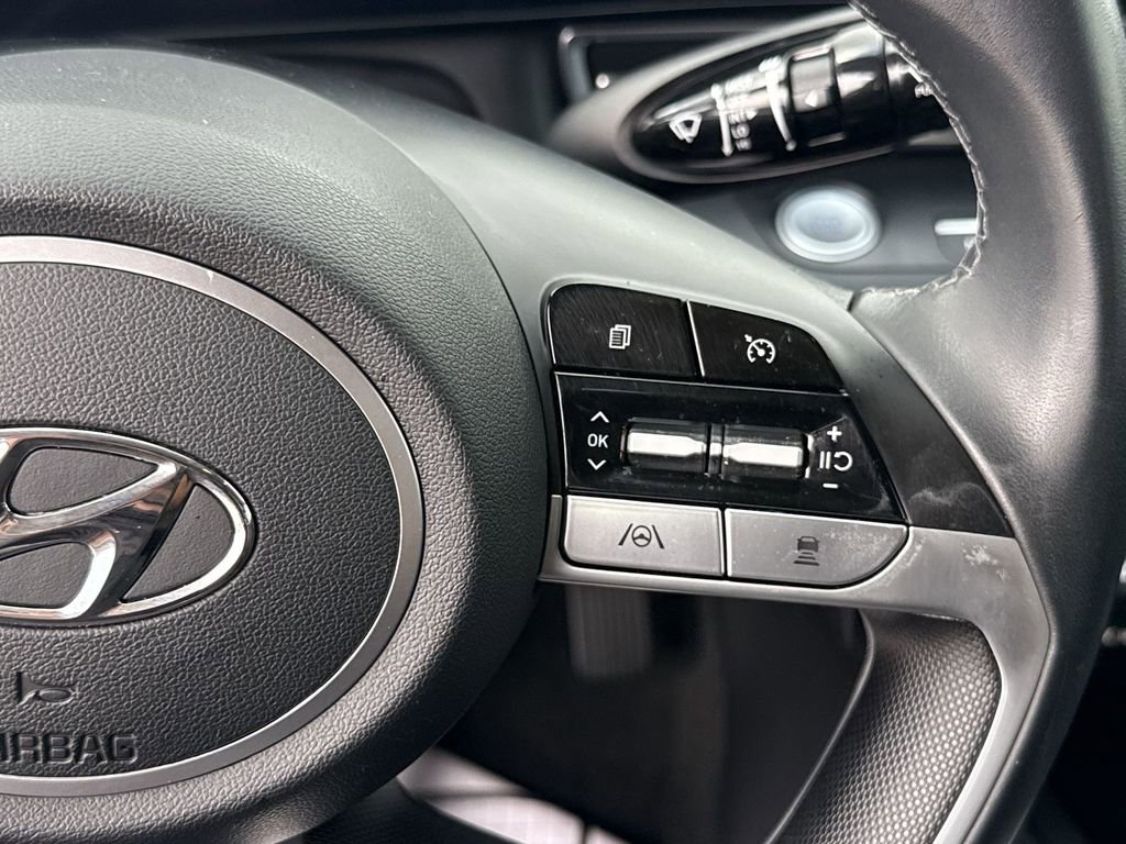 Used 2023 Hyundai Elantra Limited FWD image 27