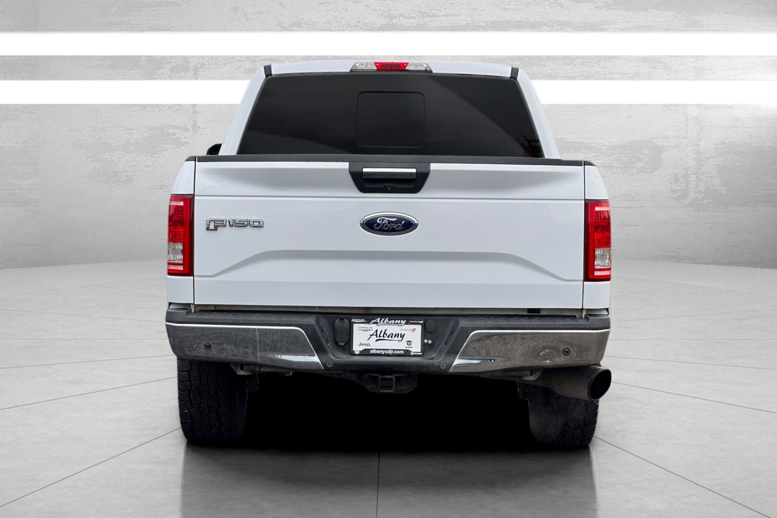 Used 2015 Ford F150 XLT w/ Equipment Group 302A Luxury image 6