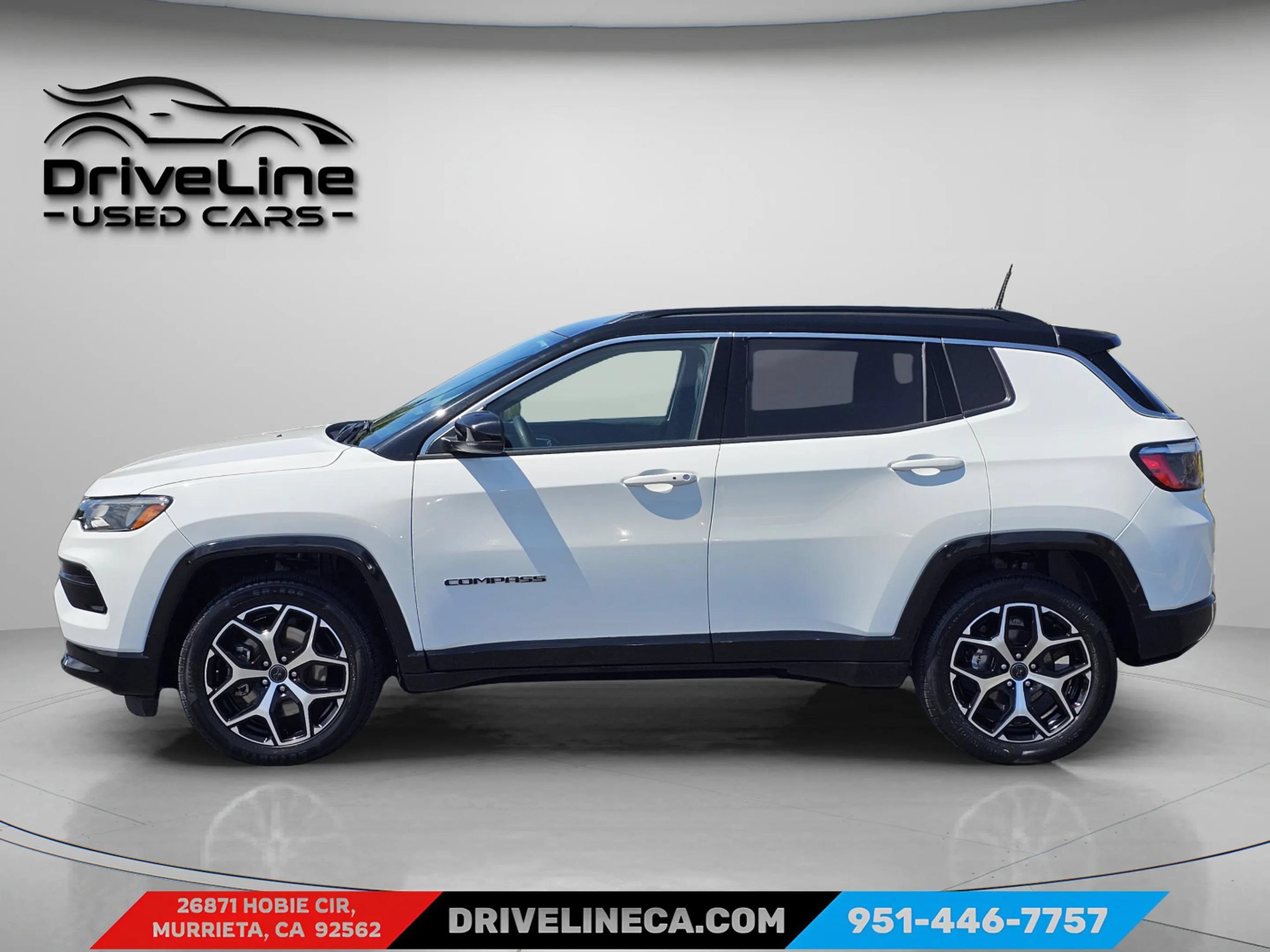 Used 2025 Jeep Compass Limited AWD/4WD image 12