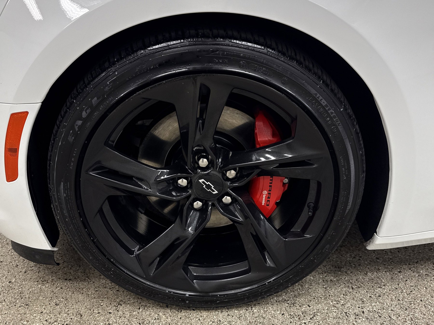 Used 2024 Chevrolet Camaro LT w/ Technology Package image 2