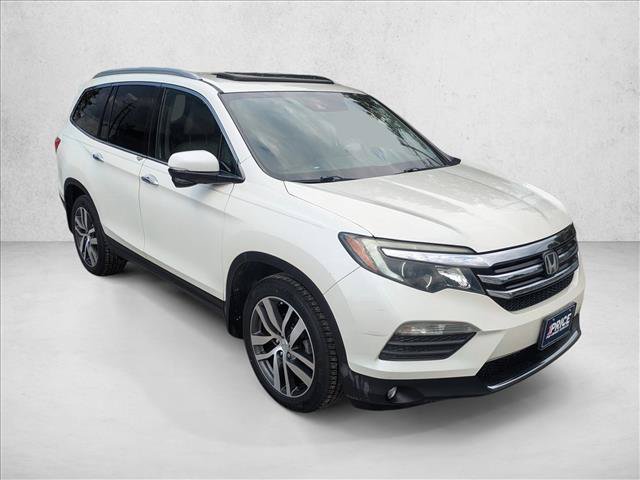 Certified 2017 Honda Pilot Touring image 3