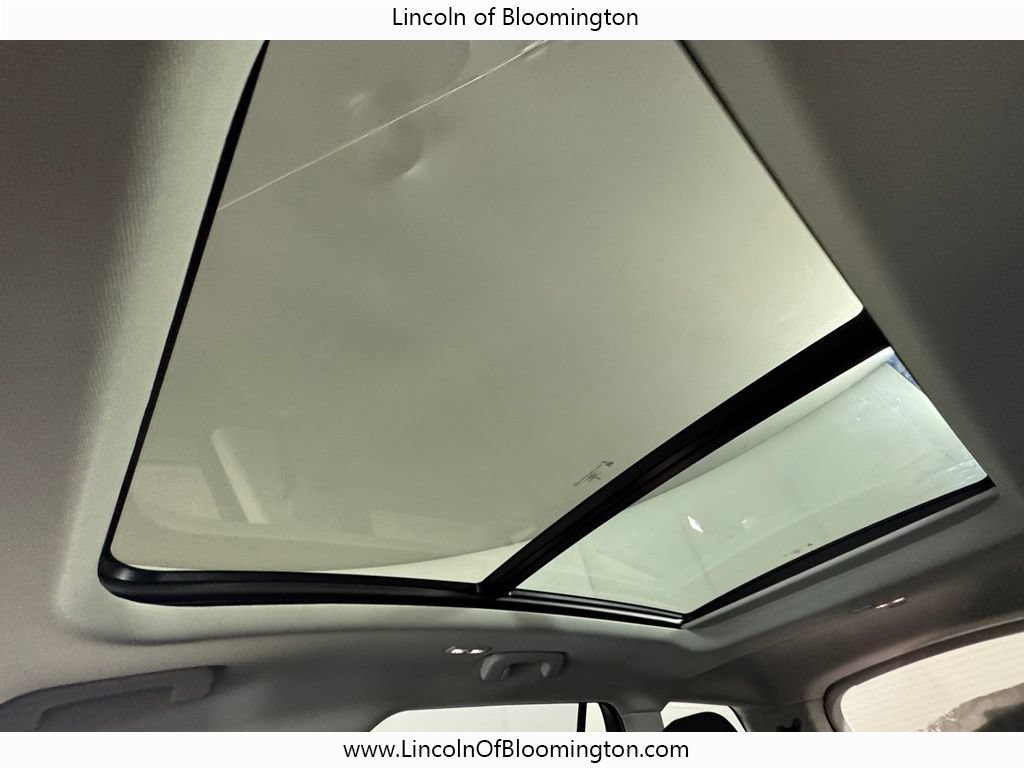 New 2026 Lincoln Aviator AWD w/ Jet Appearance Package image 39
