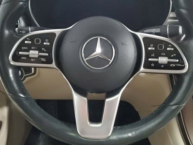 Used 2021 Mercedes-Benz GLC 300 4MATIC image 21