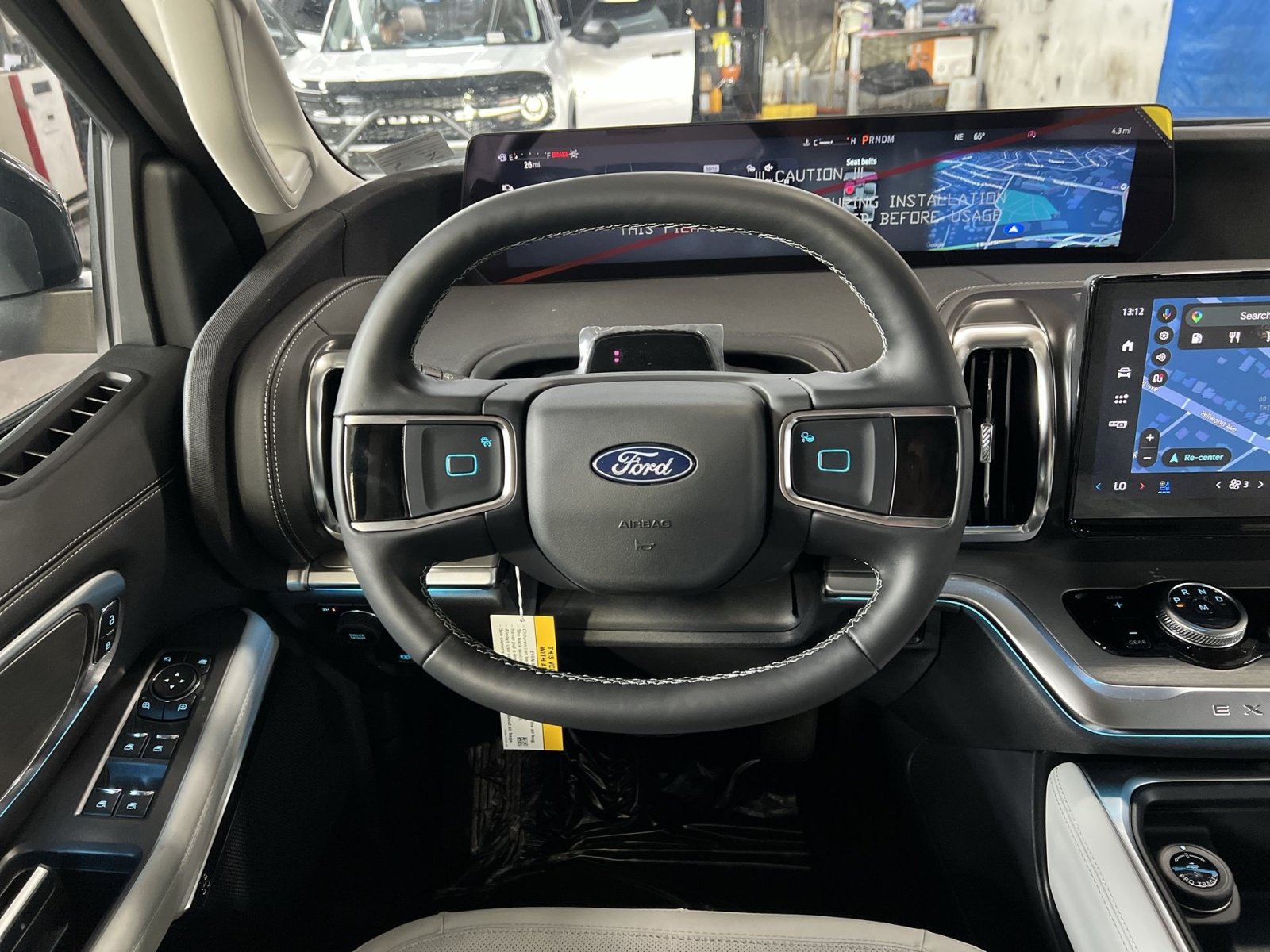 New 2026 Ford Expedition Max Platinum w/ Driver's Package AWD/4WD image 16