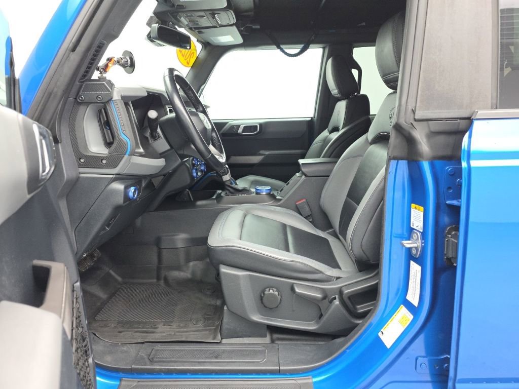 Used 2022 Ford Bronco Black Diamond image 14
