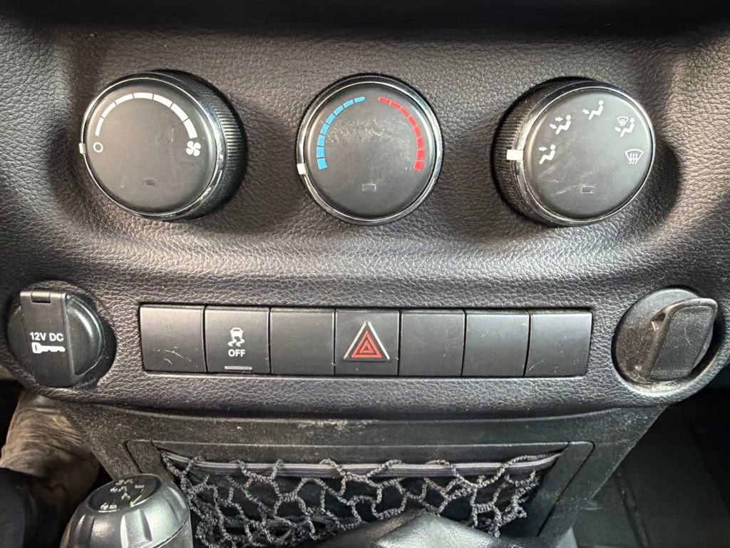 Used 2017 Jeep Wrangler Sport AWD/4WD image 18