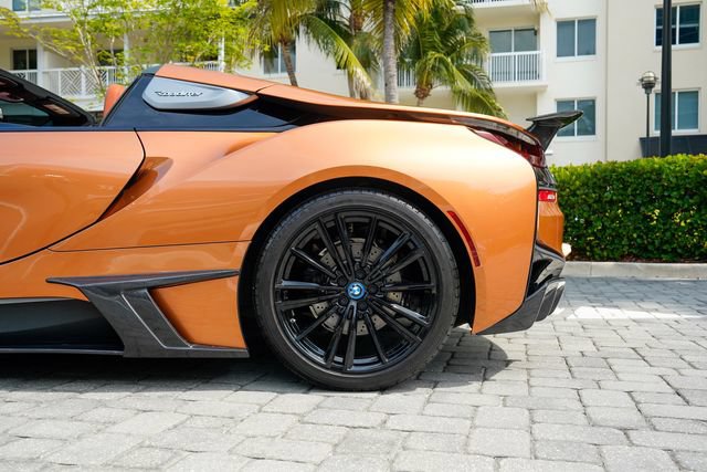 Used 2019 BMW i8 Roadster AWD/4WD image 16