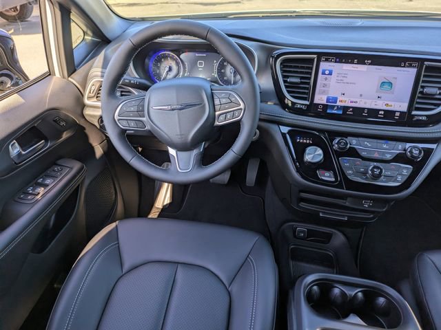 New 2026 Chrysler Pacifica Select image 19