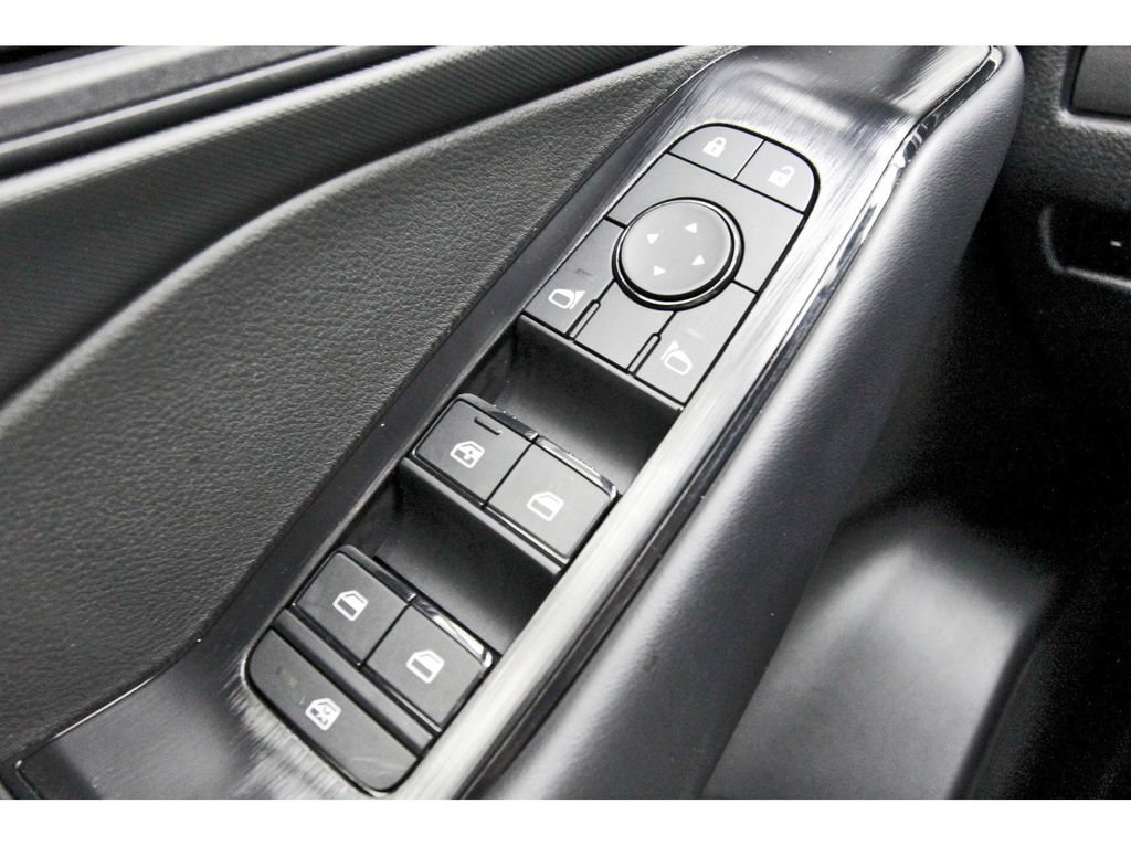 Certified 2025 Nissan Rogue S FWD image 19