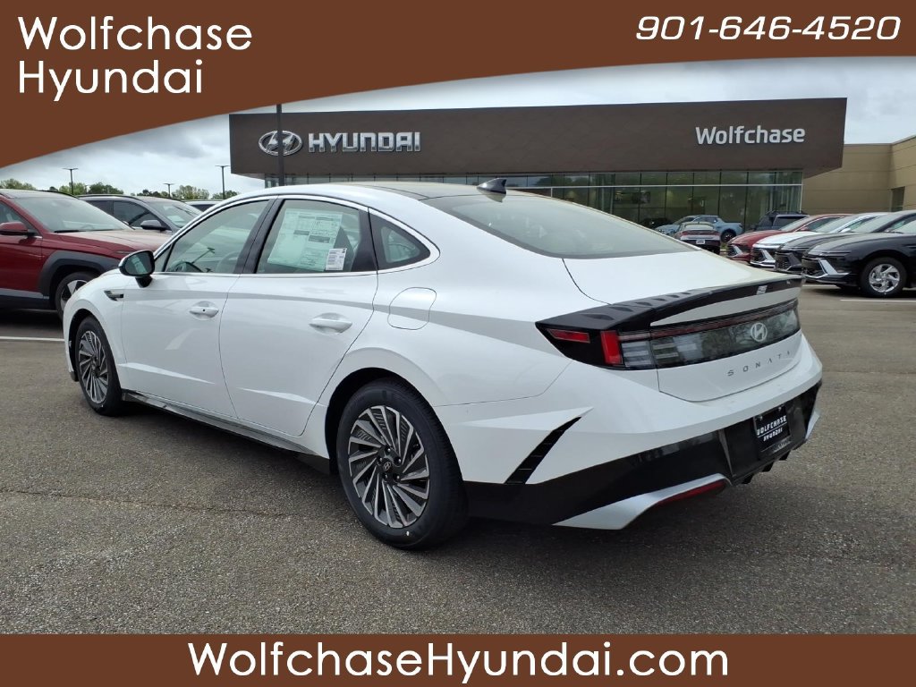 Used 2026 Hyundai Sonata SEL FWD image 3
