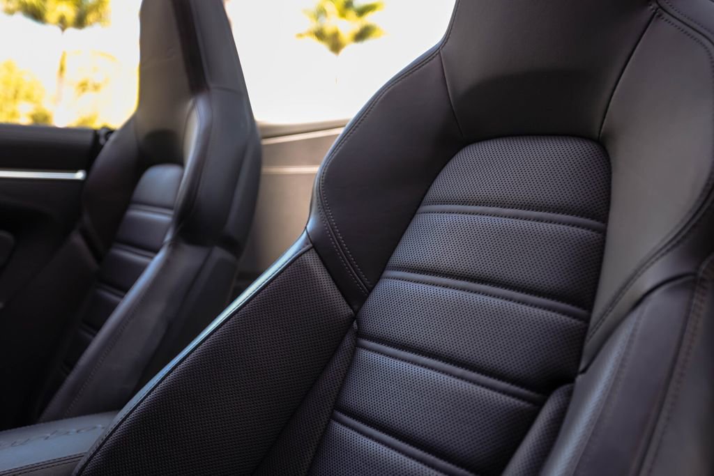 Used 2021 Porsche 911 Turbo S image 40