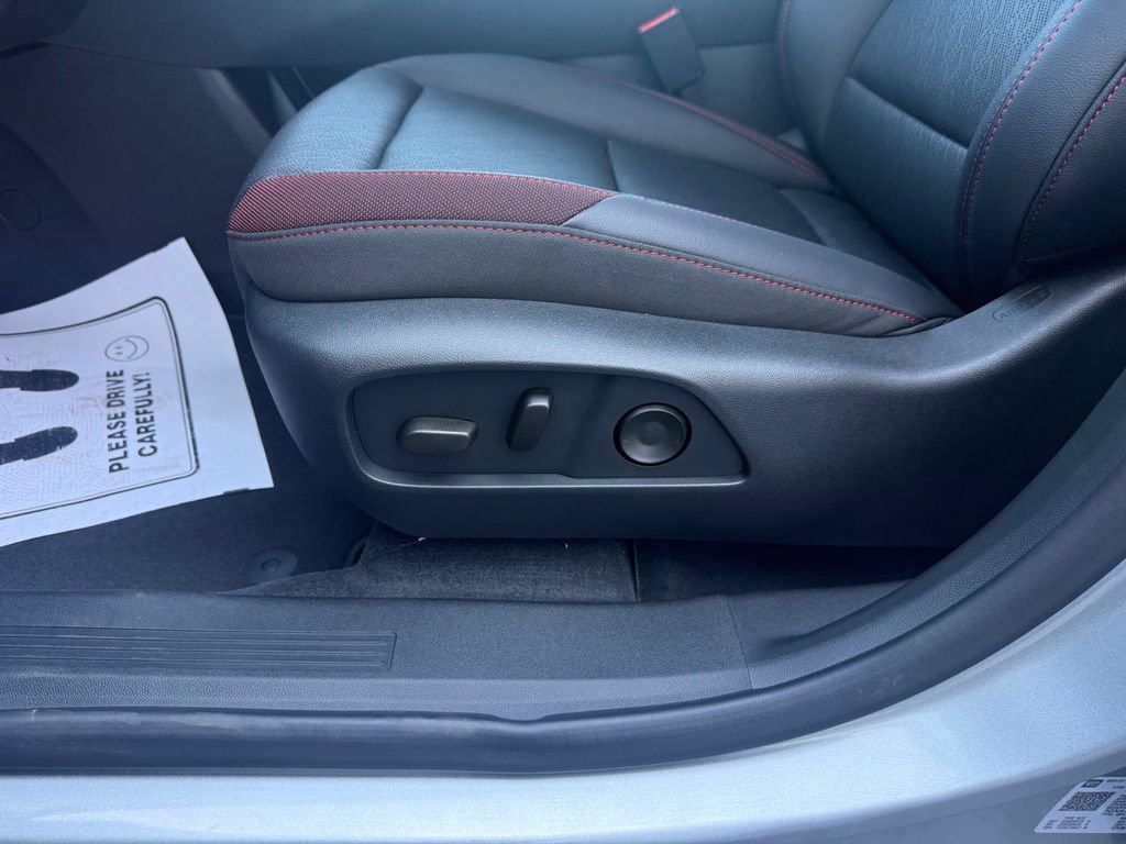 New 2027 Chevrolet Equinox RS w/ Convenience Package III FWD image 30
