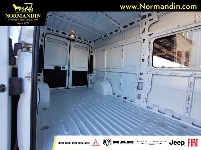Used 2025 RAM ProMaster 2500 w/ Crew Van Package FWD image 18