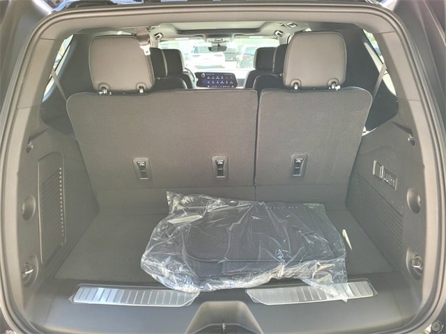 New 2026 Chevrolet Tahoe High Country w/ Sun And Tow Package image 15