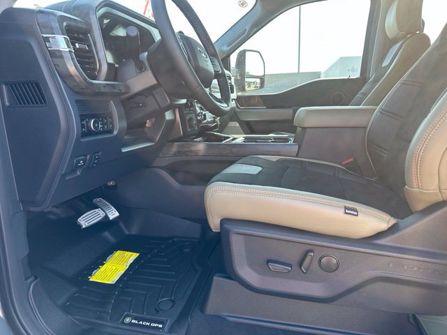 New 2026 Ford F250 Lariat w/ Black Appearance Package AWD/4WD image 5