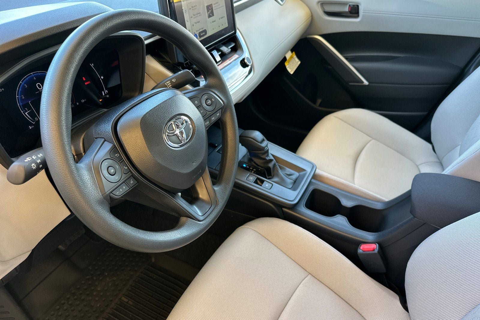 New 2026 Toyota Corolla Cross L image 11