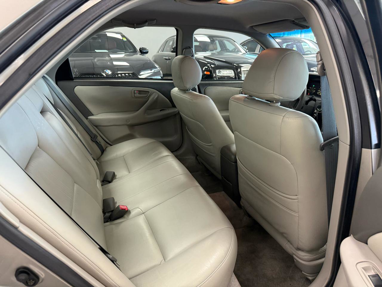 Used 2000 Toyota Camry CE FWD image 16