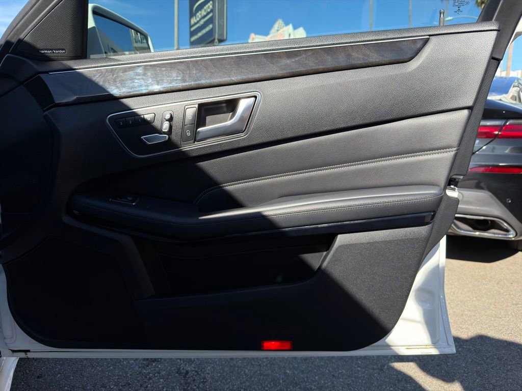Used 2016 Mercedes-Benz E 350 Sedan image 38
