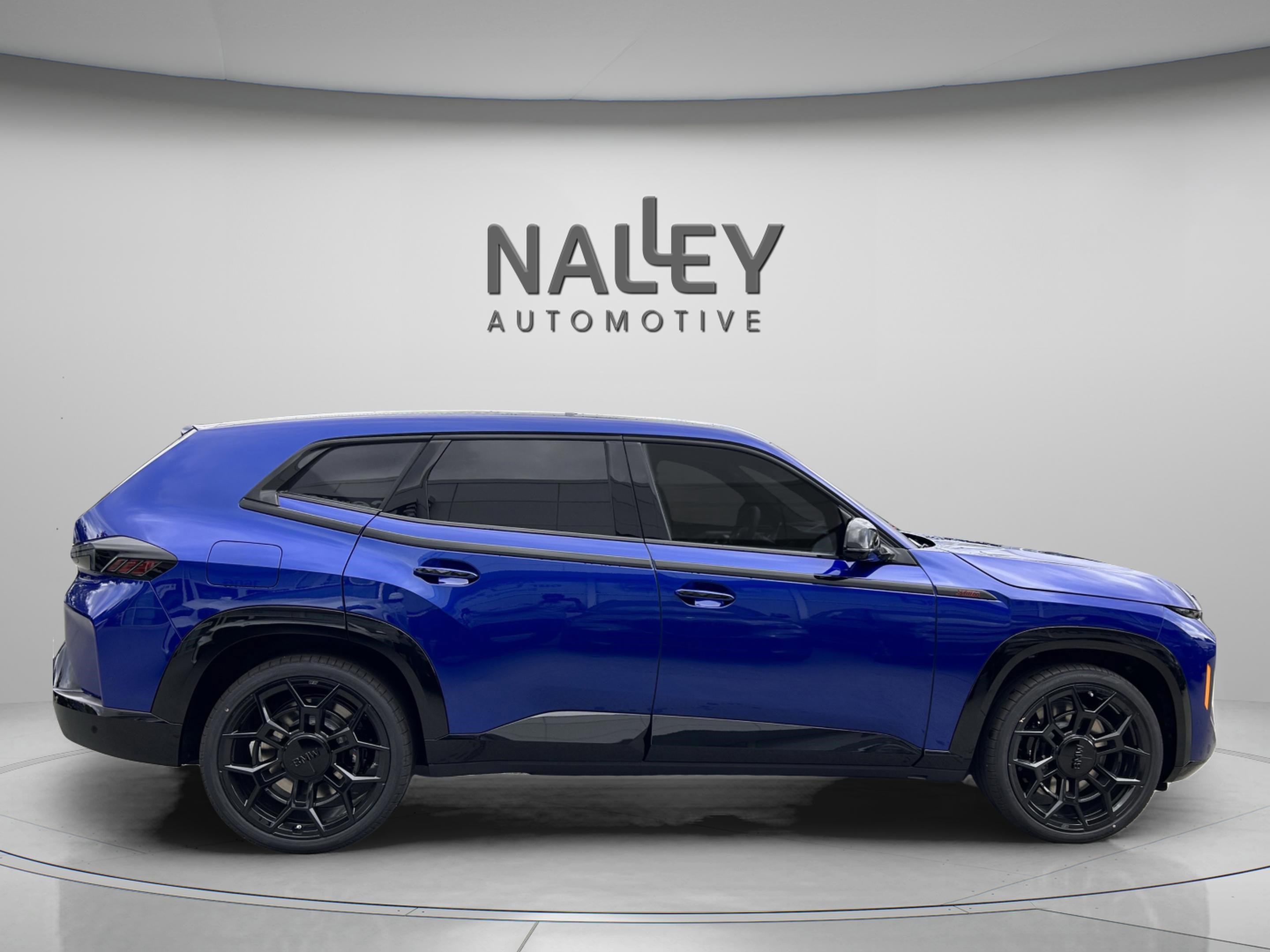 New 2026 BMW XM Label Red image 4