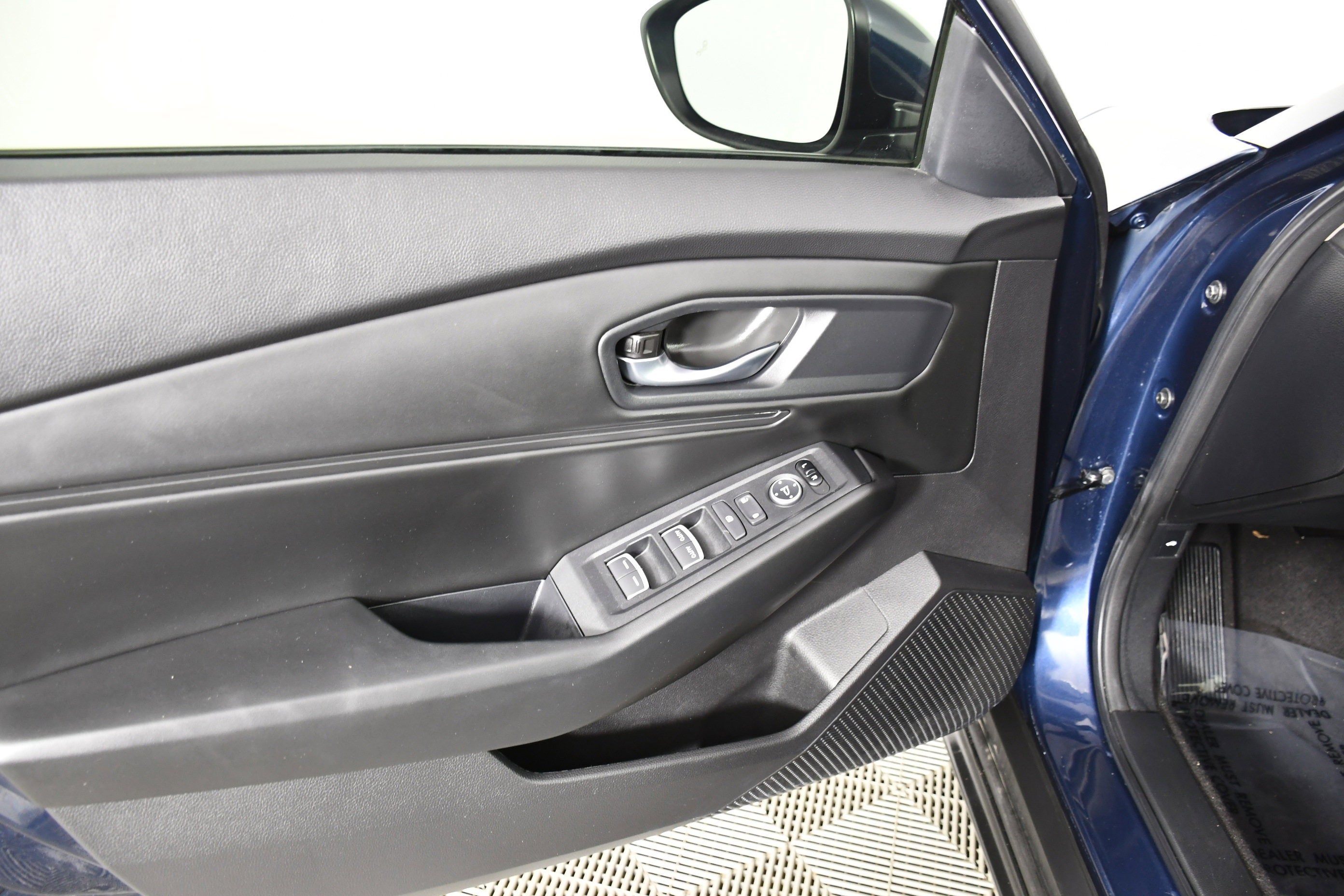 Certified 2024 Honda Accord EX image 34