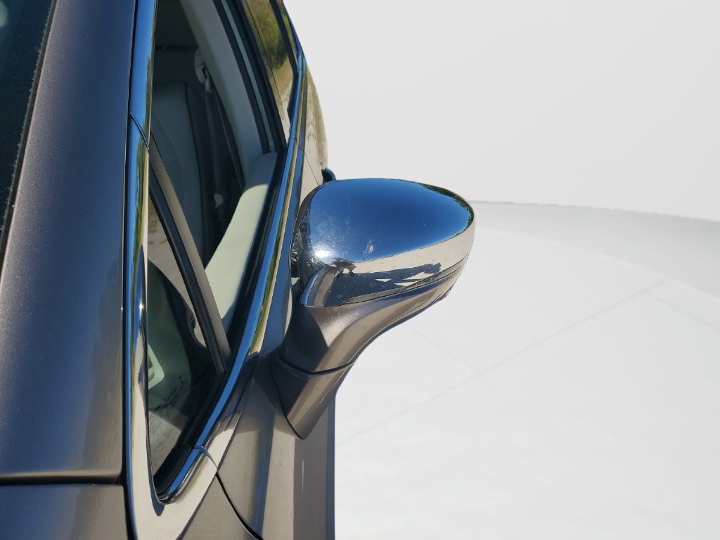 Used 2018 Chrysler Pacifica Limited w/ Advanced Safetytec Group FWD image 28