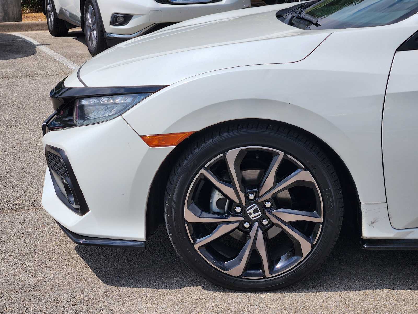 Used 2019 Honda Civic Sport Touring image 8