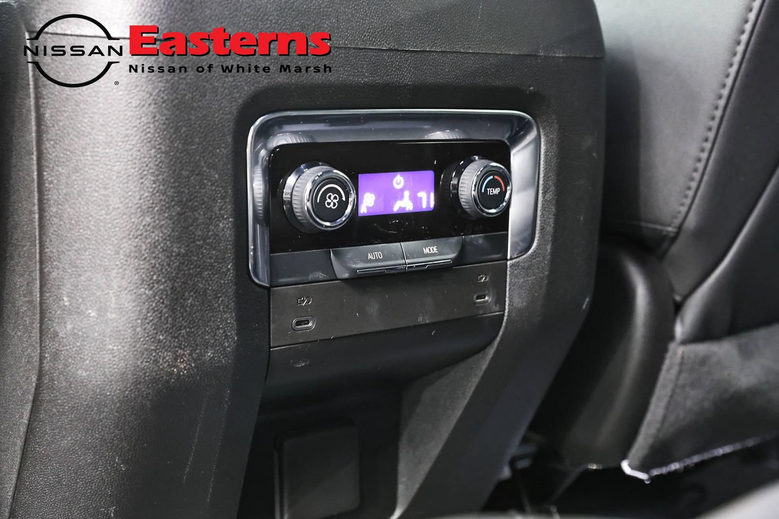 Used 2025 Chevrolet Tahoe LT AWD/4WD image 23