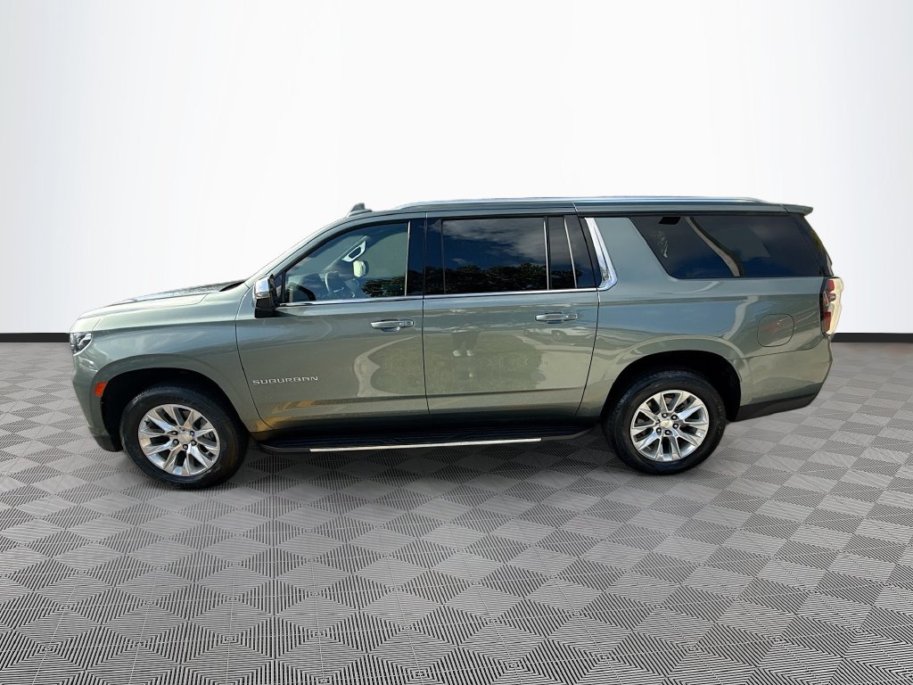 Used 2024 Chevrolet Suburban Premier AWD/4WD image 5