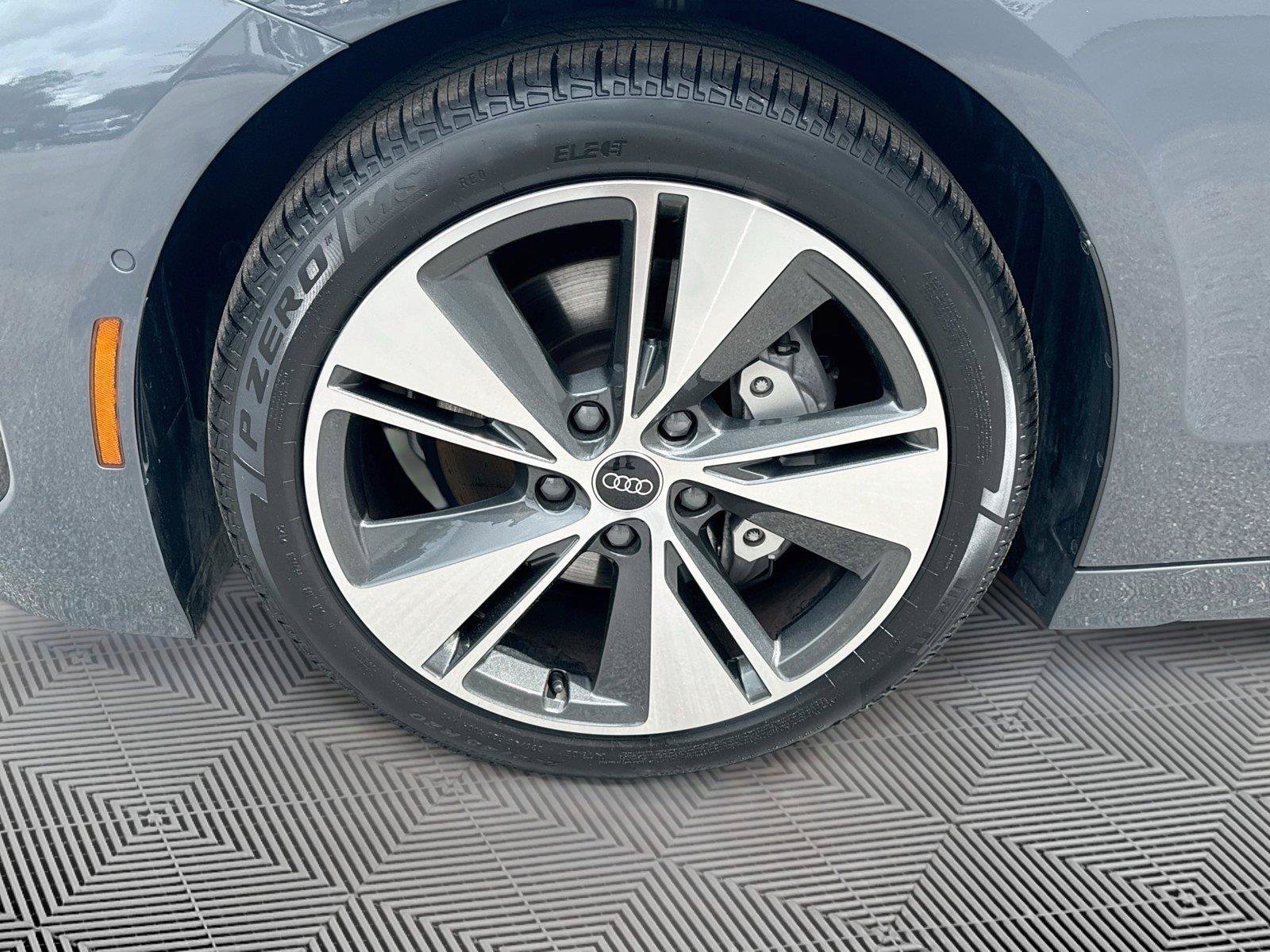 Certified 2025 Audi A6 e-tron Premium Plus w/ Premium Plus RWD image 31