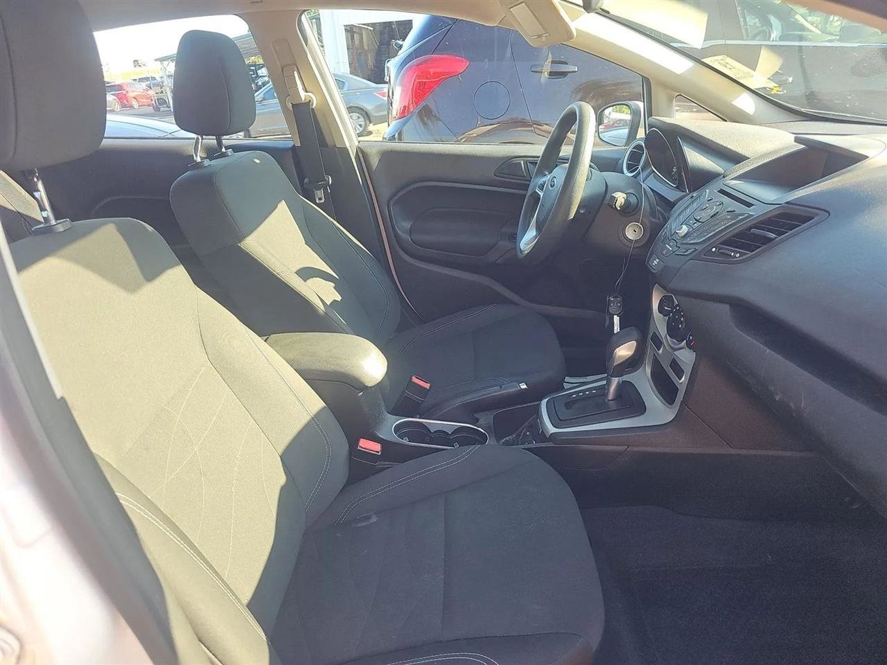 Used 2017 Ford Fiesta SE FWD image 8