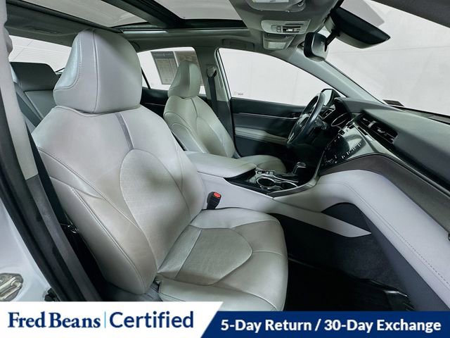 Used 2020 Toyota Camry XSE image 29