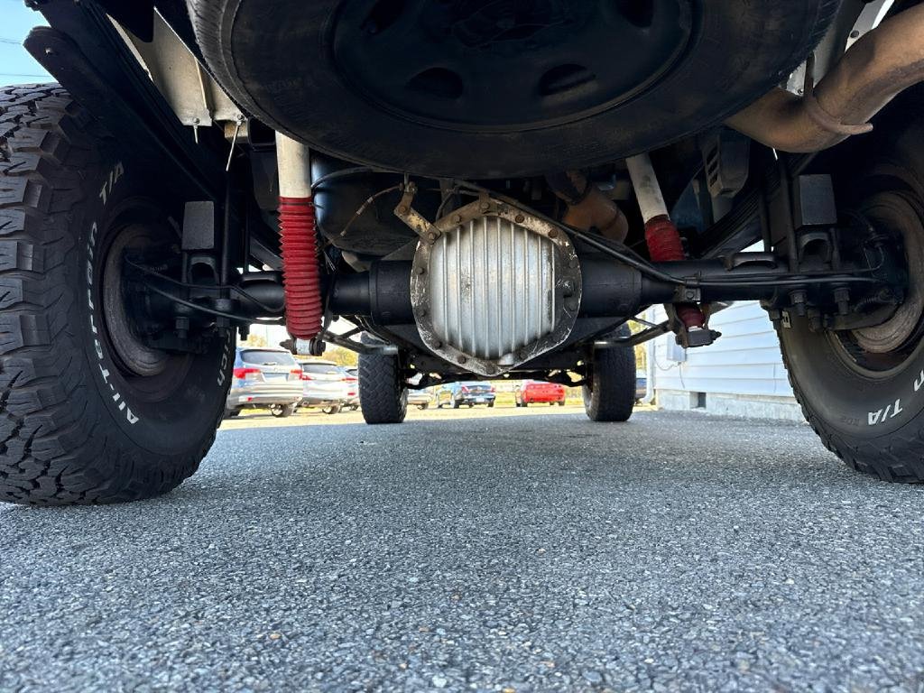 Used 2002 Chevrolet Silverado 2500 LT w/ Off-Road Skid Plate Pkg image 27