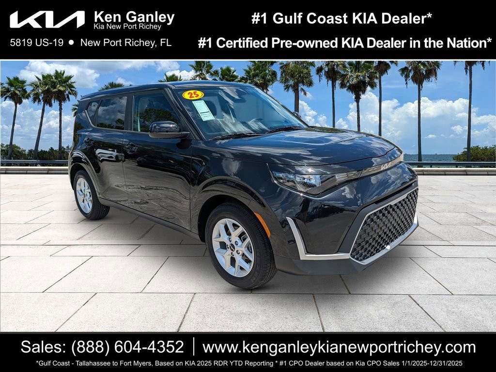 Certified 2025 Kia Soul LX w/ LX Technology Package FWD image 1