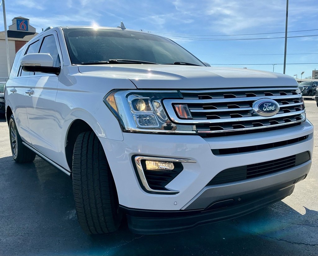 Used 2020 Ford Expedition Limited image 2