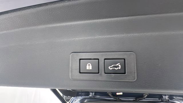 Certified 2025 Subaru Ascent Limited w/ Popular Package #2 image 20