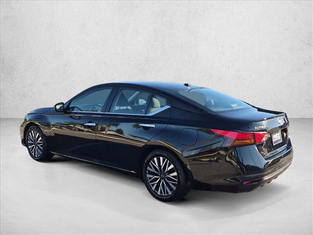 Used 2025 Nissan Altima 2.5 SV FWD image 9