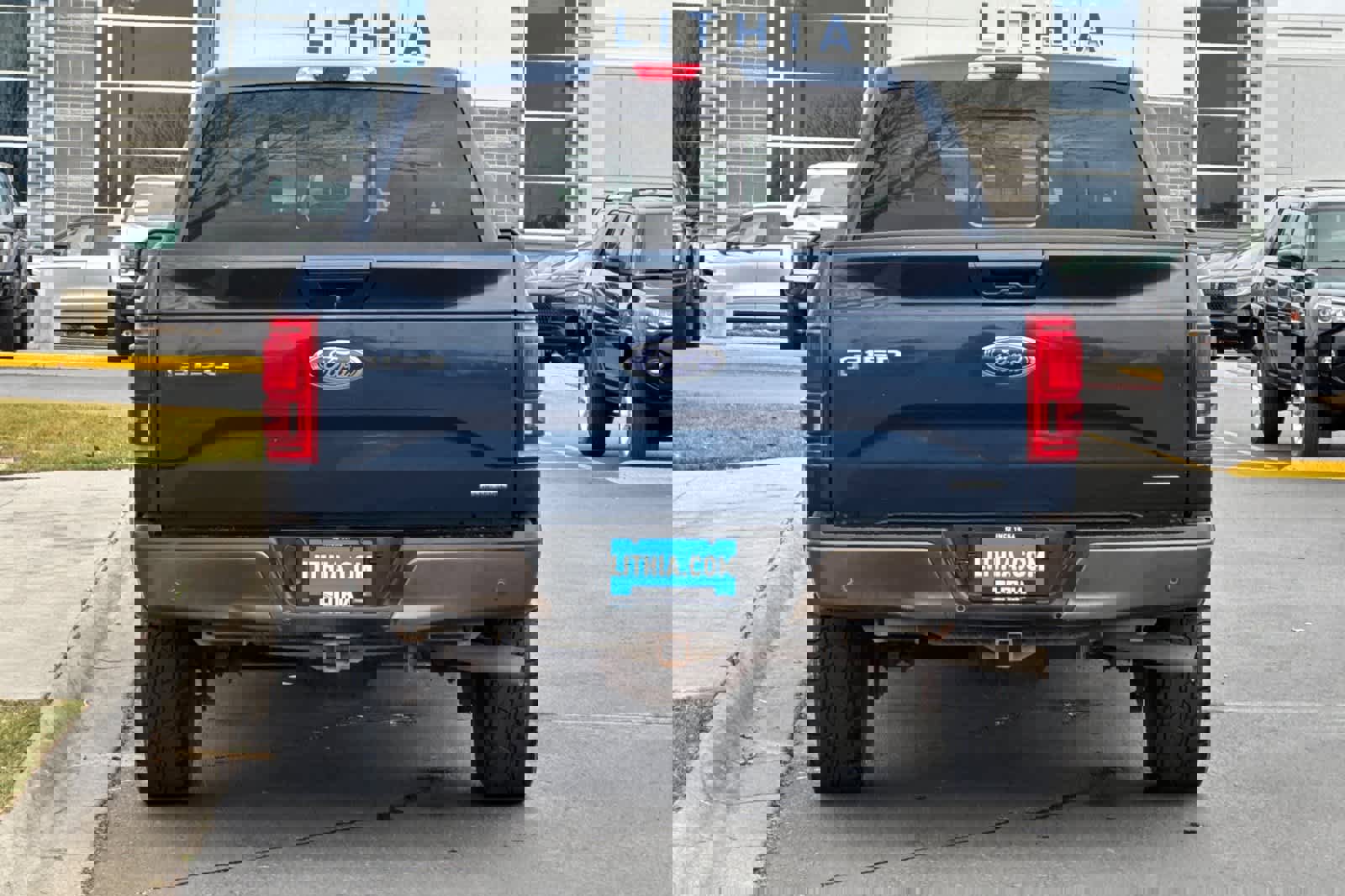 Used 2015 Ford F150 Lariat w/ Equipment Group 501A Mid image 7