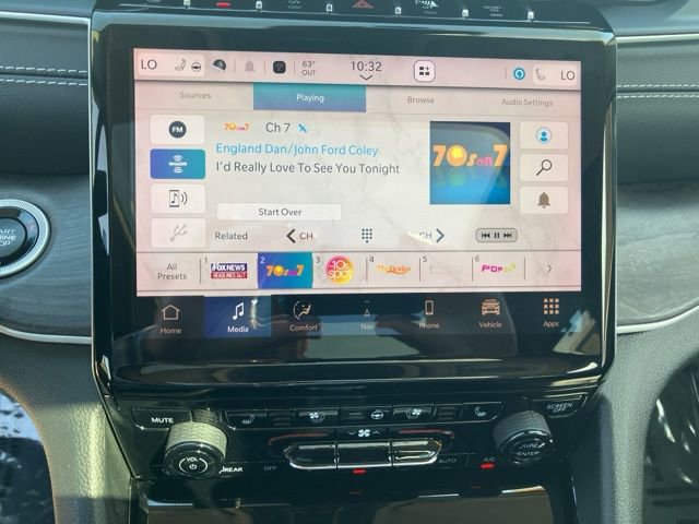 Used 2023 Jeep Grand Cherokee Limited w/ Luxury Tech Group II RWD image 17